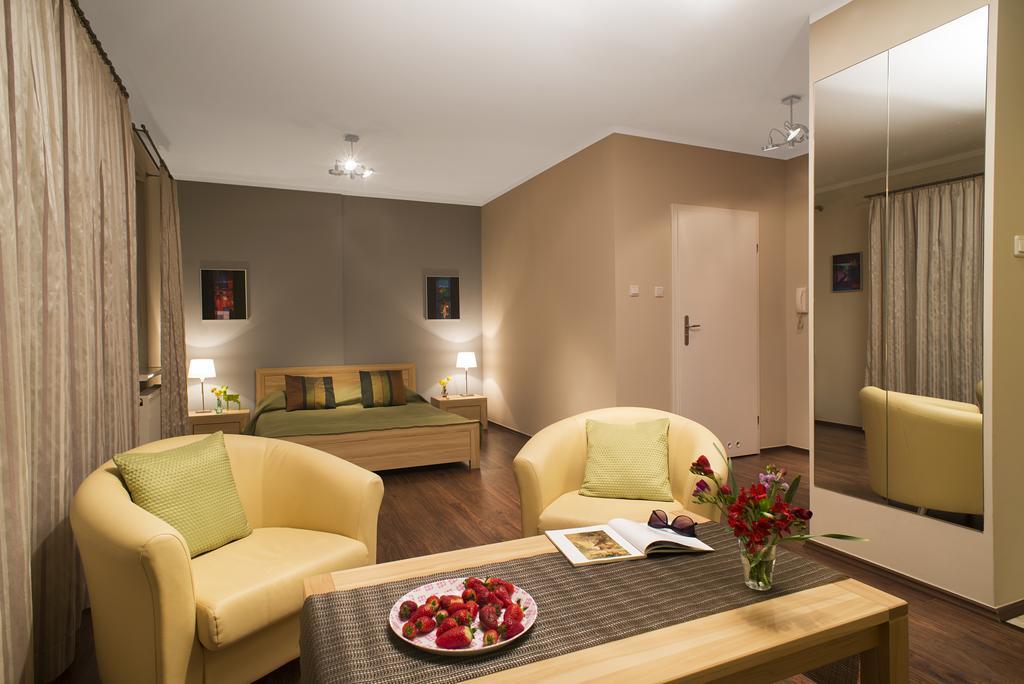 Apartamenty Tww Ochota วอร์ซอ ภายนอก รูปภาพ