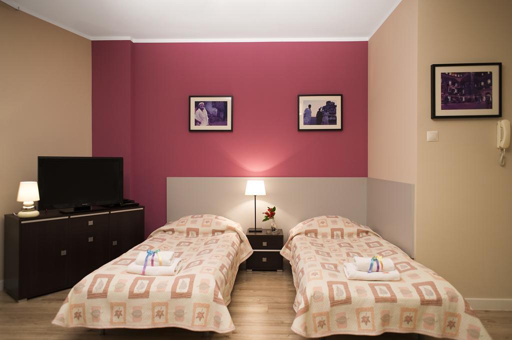 Apartamenty Tww Ochota วอร์ซอ ห้อง รูปภาพ