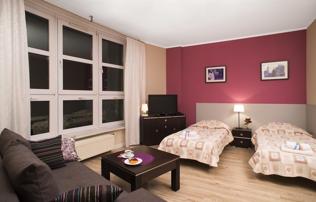 Apartamenty Tww Ochota วอร์ซอ ห้อง รูปภาพ
