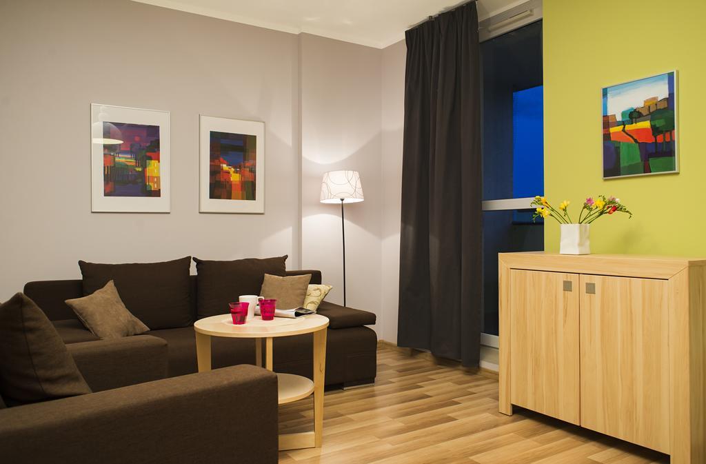 Apartamenty Tww Ochota วอร์ซอ ห้อง รูปภาพ