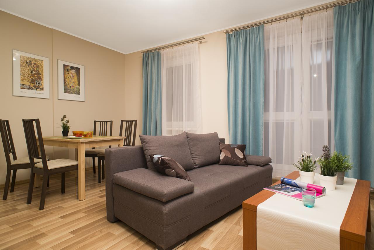 Apartamenty Tww Ochota วอร์ซอ ภายนอก รูปภาพ