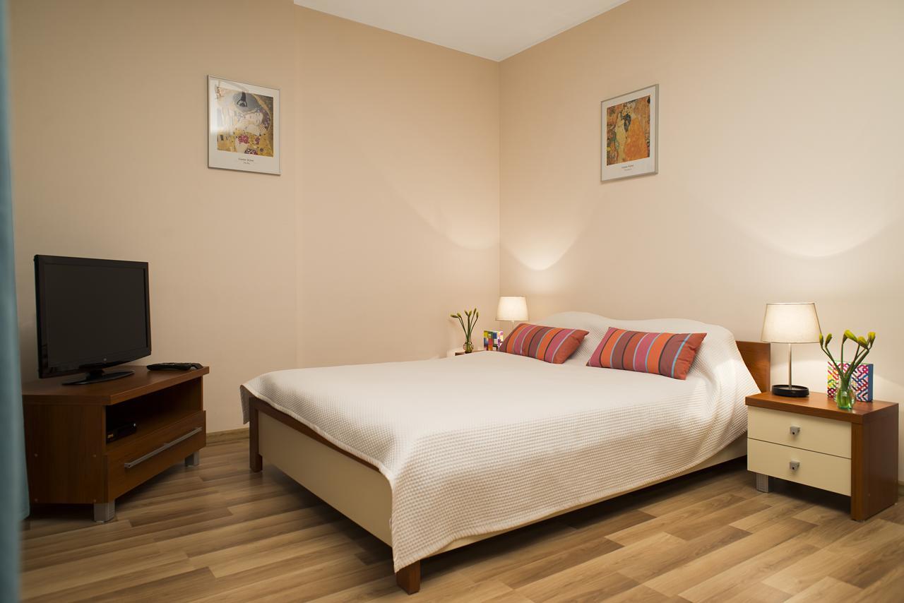 Apartamenty Tww Ochota วอร์ซอ ภายนอก รูปภาพ